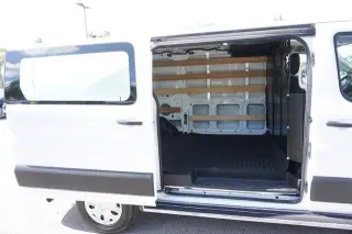Ford Transit 2025 250 3dr SWB Techo Bajo Furgón de Carga