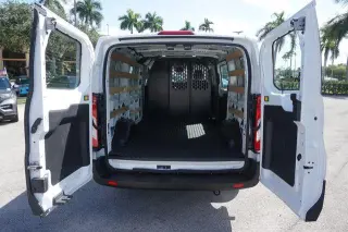 Ford Transit 2025 250 3dr SWB Techo Bajo Furgón de Carga