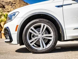 Volkswagen Tiguan 2018 2.0T SEL 4dr SUV