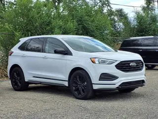 Ford Edge 2023 AWD SE 4dr Crossover