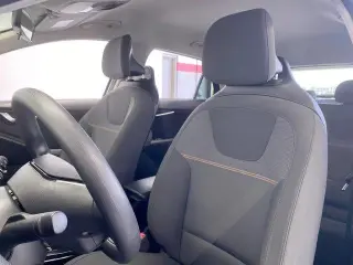 Kia Niro 2025 LX Crossover 4 puertas