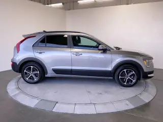 Kia Niro 2025 LX Crossover 4 puertas