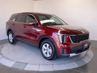 Kia Sorento 2025 LX SUV 4 puertas