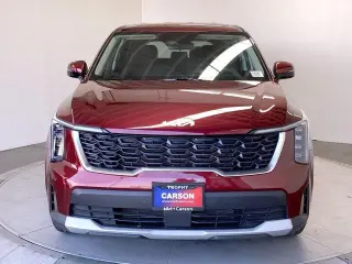Kia Sorento 2025 LX SUV 4 puertas