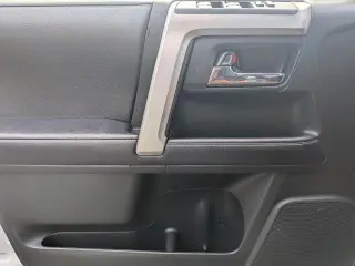 Toyota 4Runner 2018 4x2 SR5 Premium 4dr SUV