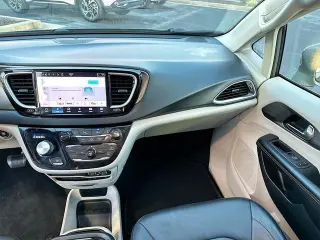 Chrysler Pacifica 2022 Touring L 4dr Mini-Van