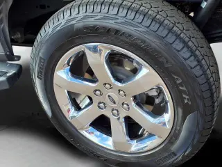 Ford F-150 2023 4x4 Platinum 4dr SuperCrew 6.5 ft. SB