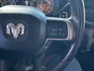 2019 RAM 2500 Tradesman 4x4 Crew Cab 6'4" Box