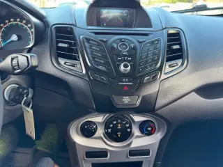 2019 Ford Fiesta SE Sedan