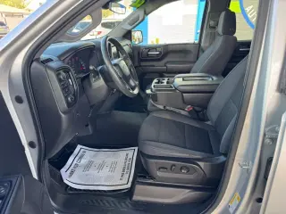 2022 Chevrolet Silverado 1500 4WD Crew Cab 147" Custom