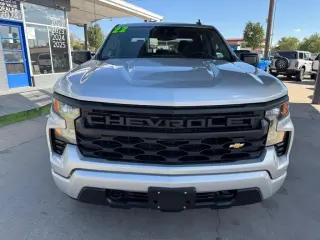 2022 Chevrolet Silverado 1500 4WD Crew Cab 147" Custom