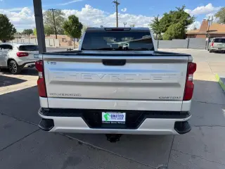 2022 Chevrolet Silverado 1500 4WD Crew Cab 147" Custom