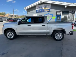 2022 Chevrolet Silverado 1500 4WD Crew Cab 147" Custom