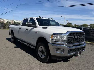 2022 RAM 2500 Tradesman 4x4 Crew Cab 8' Box