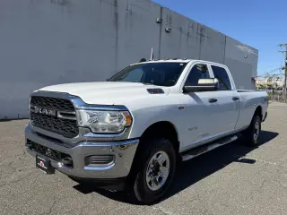 2022 RAM 2500 Tradesman 4x4 Crew Cab 8' Box