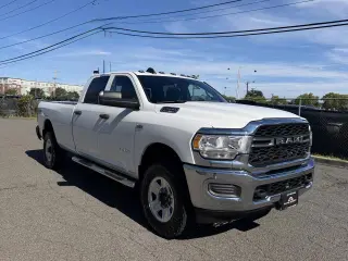 2022 RAM 2500 Tradesman 4x4 Crew Cab 8' Box