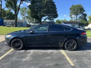 2014 Ford Fusion 4dr Sdn SE FWD