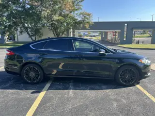 2014 Ford Fusion 4dr Sdn SE FWD