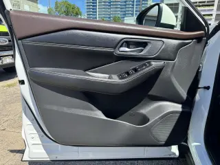 2023 Nissan Rogue FWD SV *Ltd Avail*