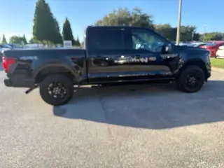Ford F-150 2024 4x4 XLT 4dr SuperCrew 5.5 ft. SB