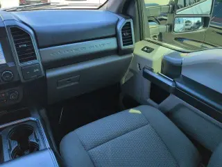 Ford F-250 Super Duty 2019 4x4 XLT 4dr Crew Cab 8 ft. LB Pickup