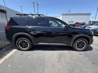 Nissan Pathfinder 2025 AWD SV 4dr SUV