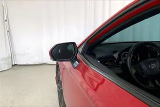 Toyota Camry 2025 SE 4dr Sedán