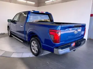 Ford F-150 2025 4x2 XLT cabina SuperCrew de 4 puertas, cama de 5.5 pies
