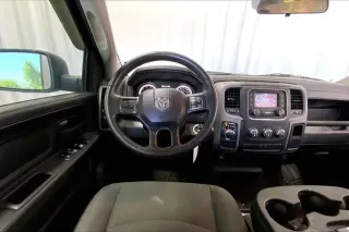 Ram 1500 Classic 2022 4x2 Tradesman 4dr Crew Cab 5.5 ft. SB Pickup