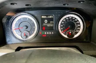 Ram 1500 Classic 2022 4x2 Tradesman 4dr Crew Cab 5.5 ft. SB Pickup