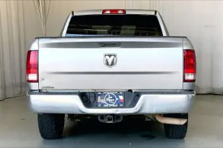 Ram 1500 Classic 2022 4x2 Tradesman 4dr Crew Cab 5.5 ft. SB Pickup