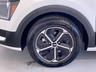 Kia Niro 2025 LX 4dr Crossover