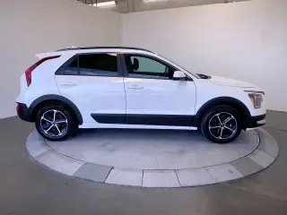 Kia Niro 2025 LX 4dr Crossover