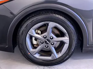 Kia K4 2025 LXS 4dr Sedán