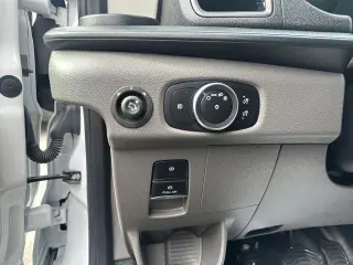 Ford Transit 2025 250 3dr SWB Baja Techo Furgón de Carga