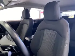 Kia Sportage Hybrid 2026 AWD S 4dr SUV