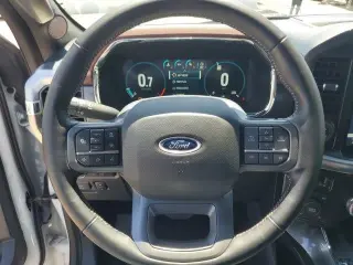 Ford F-150 2023 4x4 Lariat 4dr SuperCrew 5.5 ft. SB
