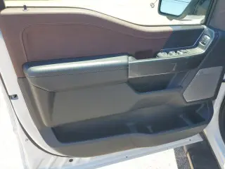 Ford F-150 2023 4x4 Lariat 4dr SuperCrew 5.5 ft. SB