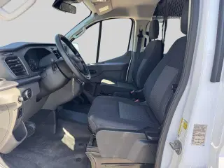 Ford Transit 2024 250 3dr SWB Techo Bajo Furgón de Carga