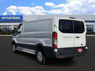 Ford Transit 2024 250 3dr SWB Techo Bajo Furgón de Carga