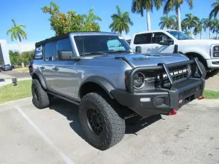 Ford Bronco 2021 4x4 Black Diamond 4dr SUV