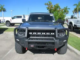Ford Bronco 2021 4x4 Black Diamond 4dr SUV