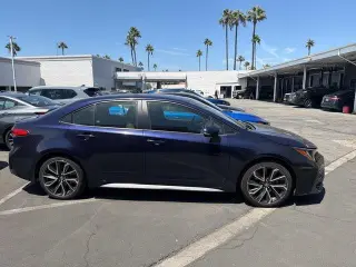 Toyota Corolla 2021 SE Sedán 4 puertas CVT