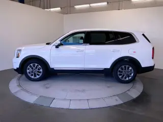 Kia Telluride 2025 LX 4dr SUV