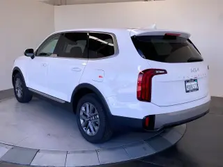 Kia Telluride 2025 LX 4dr SUV