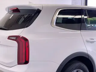 Kia Telluride 2025 LX 4dr SUV