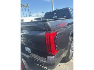 Toyota Tundra 2022 4x4 SR5 4dr CrewMax Cab Pickup SB