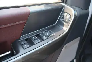 Ford F-150 2022 4x4 Lariat 4dr SuperCrew 5.5 ft. SB