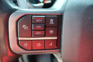 Ford F-150 2022 4x4 Lariat 4dr SuperCrew 5.5 ft. SB