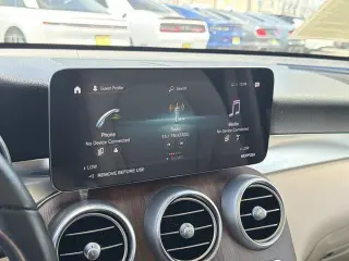 Mercedes-Benz GLC 2022 GLC 300 SUV de 4 puertas